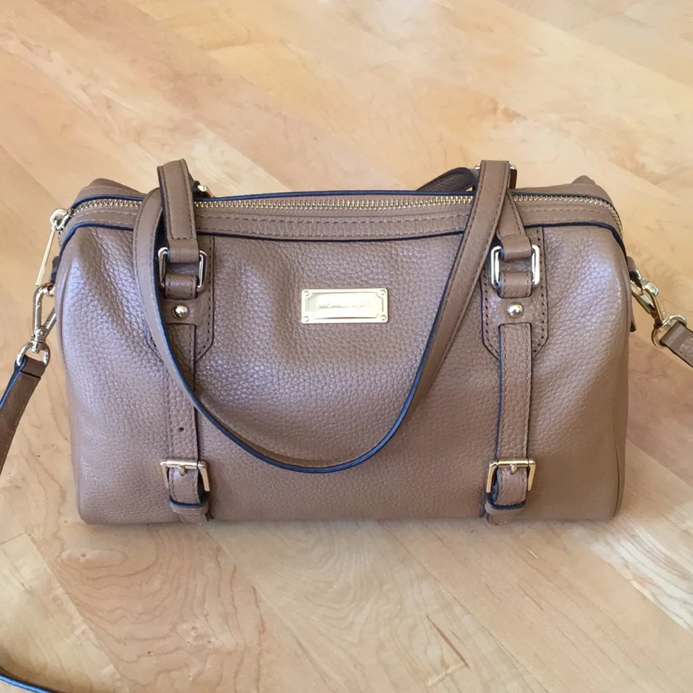 MICHAEL MICHAEL KORS Bedford Legacy Pebbled Leather Duffle Satchel